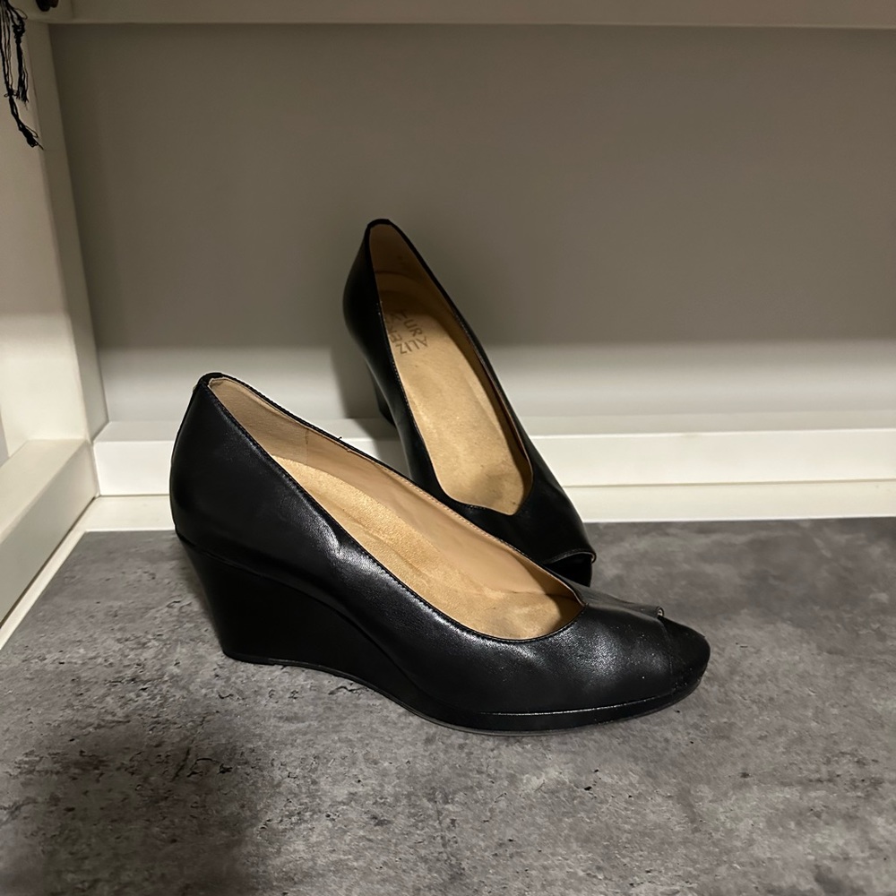 Naturalized Black Peep-toe Wedge 8W EUC